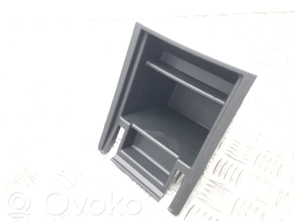 Seat Leon (5F) Glove box central console 