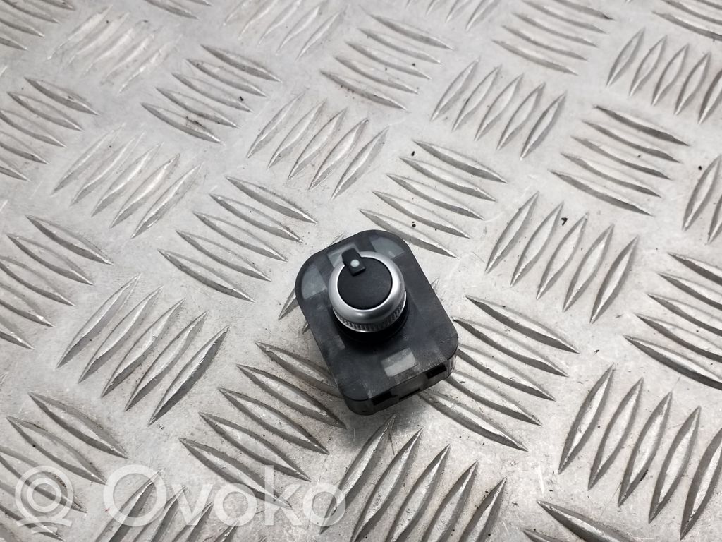 Audi A3 S3 8V Wing mirror switch 