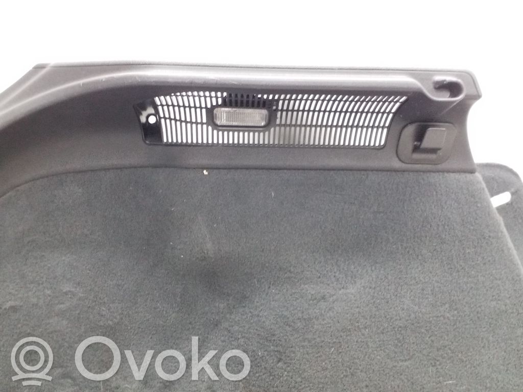 Audi A3 S3 A3 Sportback 8P Boczek / Tapicerka / bagażnika 