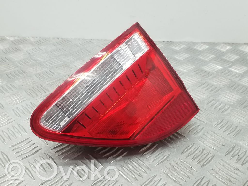 Seat Exeo (3R) Tailgate rear/tail lights 