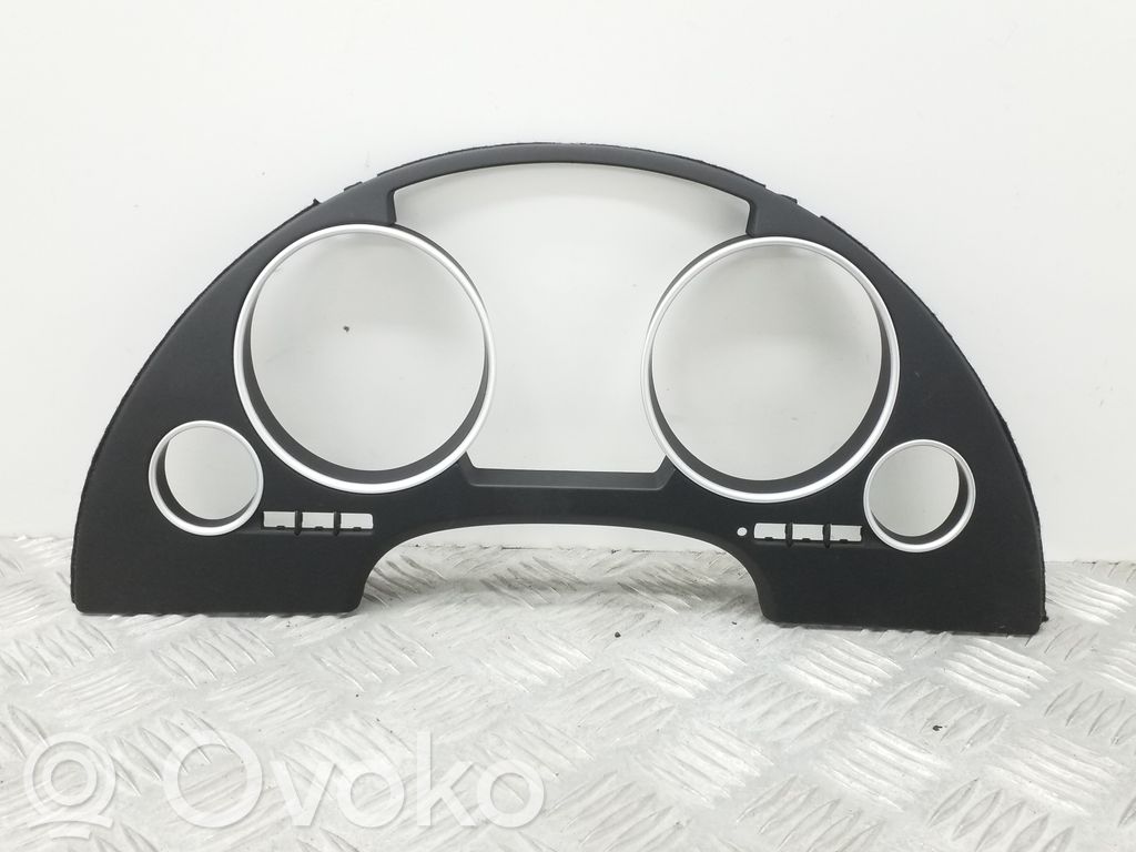 Seat Exeo (3R) Kojelaudan kehys 