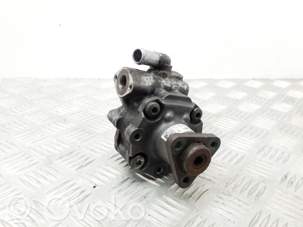 Audi A6 S6 C6 4F Ohjaustehostimen pumppu 
