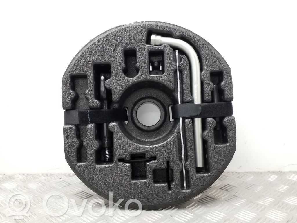 Audi A3 S3 8V Tool box 