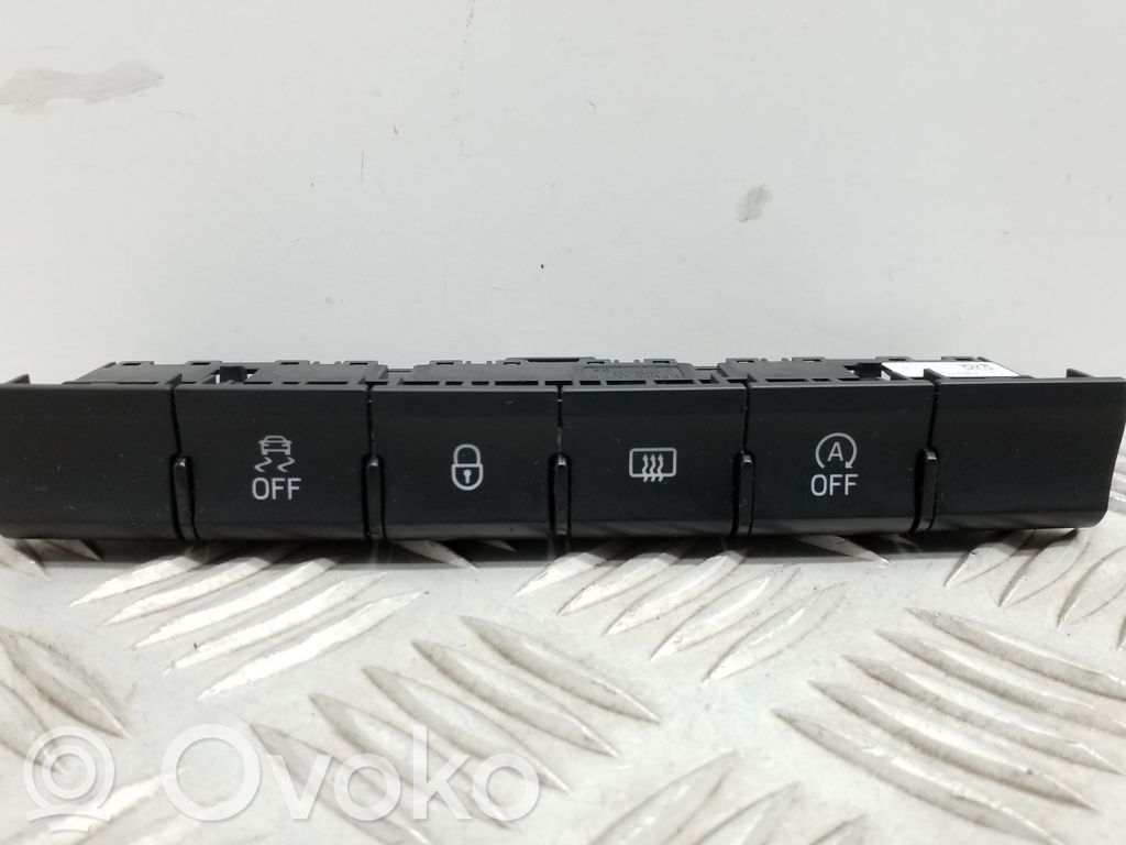 Skoda Rapid (NH) A set of switches 