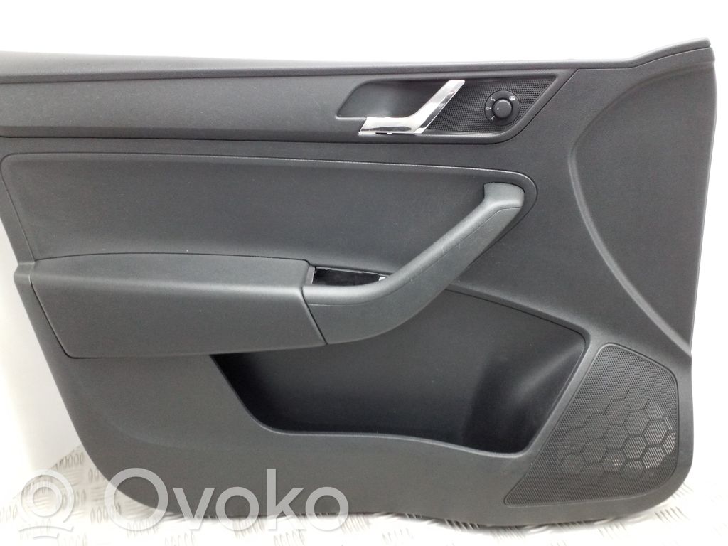 Skoda Rapid (NH) Boczki / Poszycie drzwi przednich 