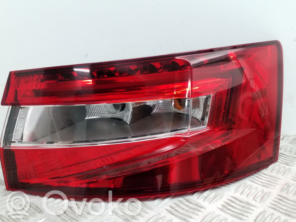 Skoda Superb B8 (3V) Lampa tylna 