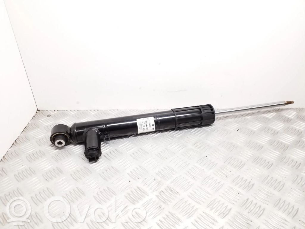 Volkswagen PASSAT B8 Amortyzator tylny 