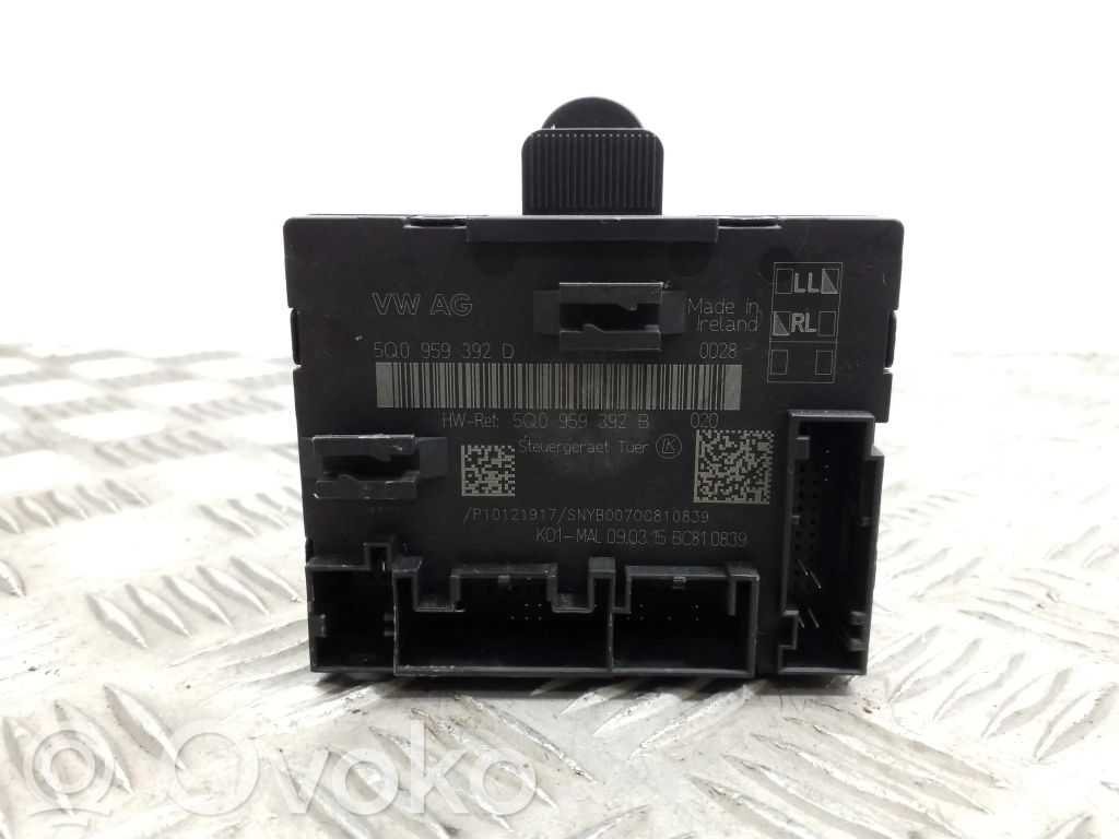 Volkswagen PASSAT B8 Door control unit/module 
