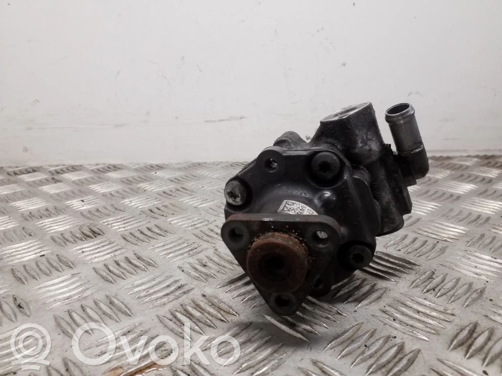 Audi A6 S6 C6 4F Ohjaustehostimen pumppu 
