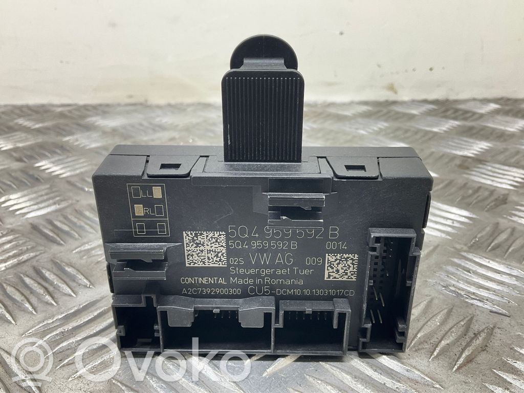 Door control unit/module   5Q4959592B
