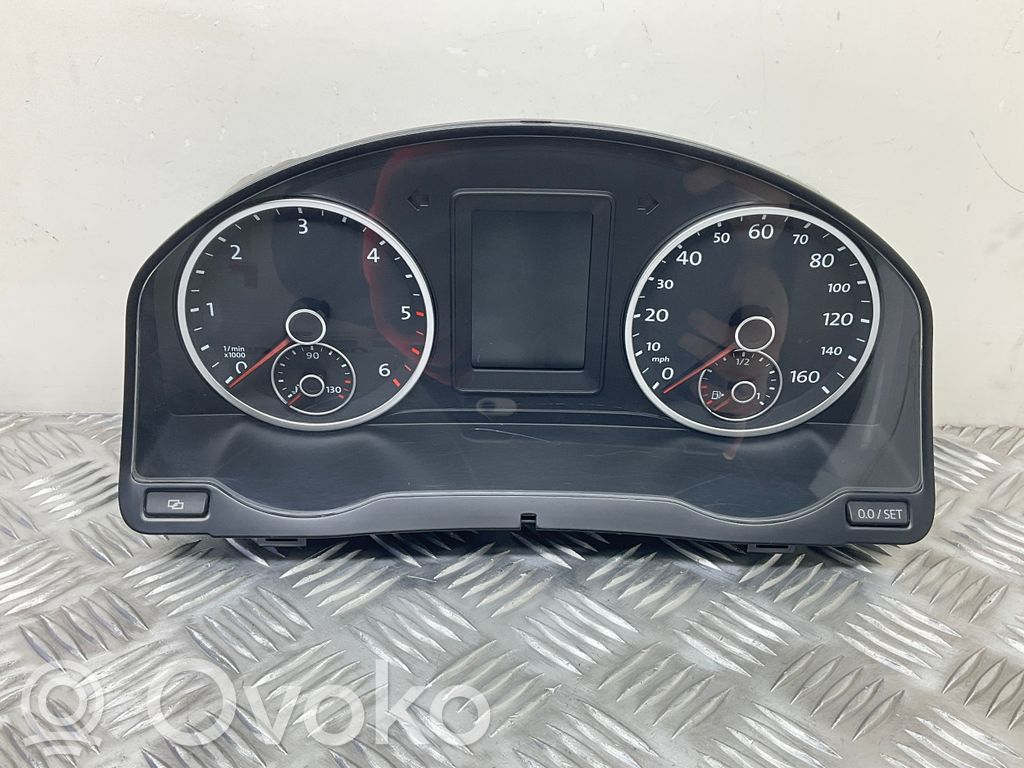 Volkswagen Tiguan Geschwindigkeitsmesser Cockpit 