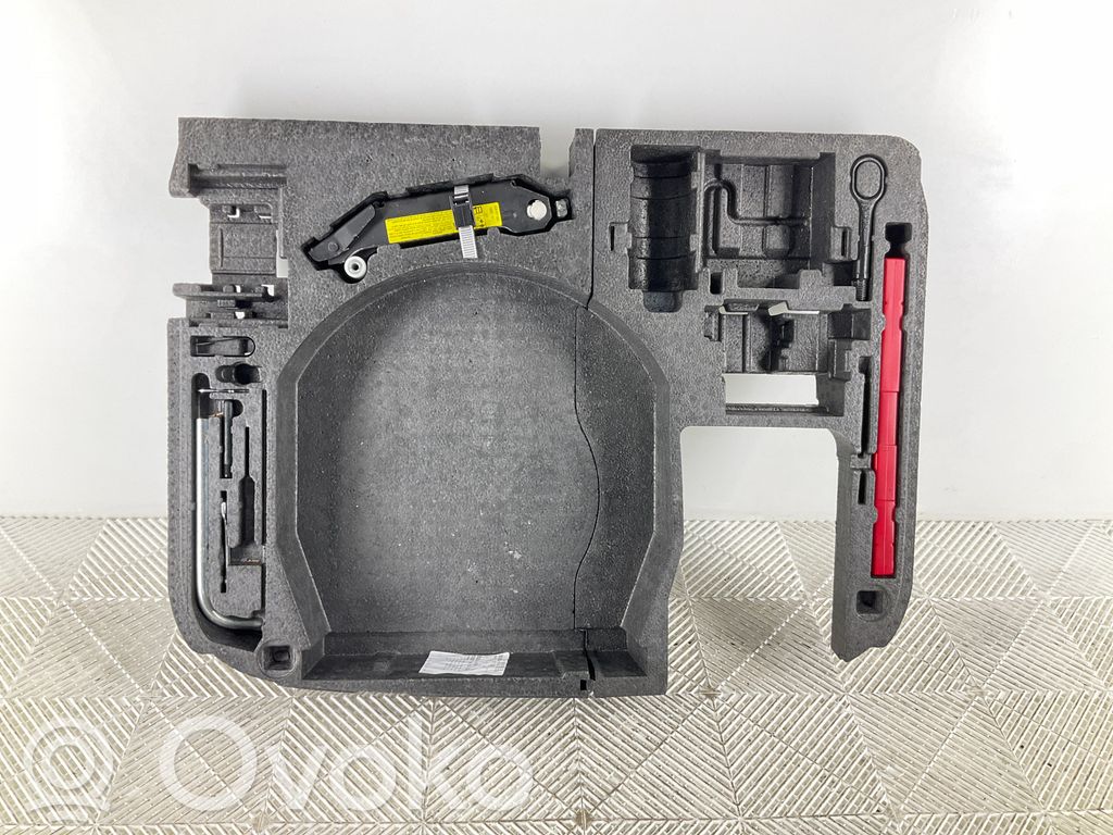 Audi TT TTS Mk2 Tool set 