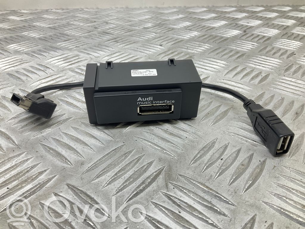 Audi A3 S3 8V Разъем USB 