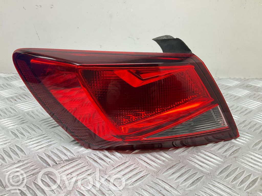 Seat Leon (5F) Rear/tail lights 