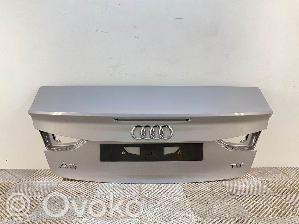 Audi A3 S3 8V Takaluukun/tavaratilan kansi 