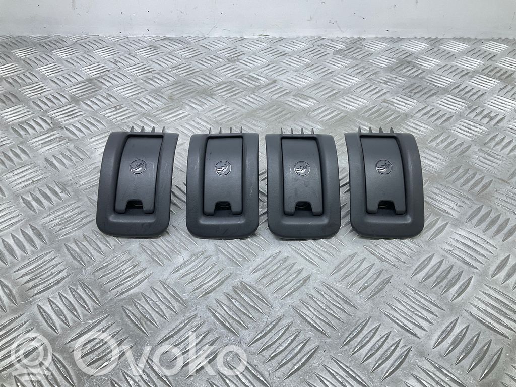 Audi A3 S3 8V Osłona / zaślepka ISOFIX 