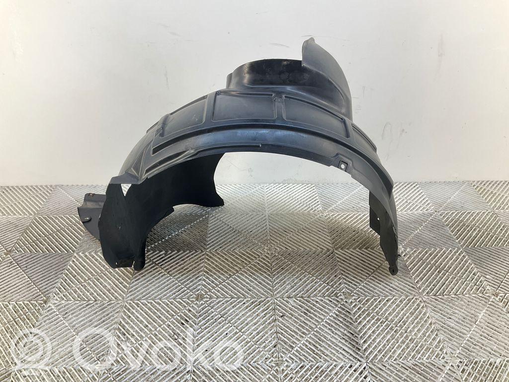 Audi A1 Apakšspārns 