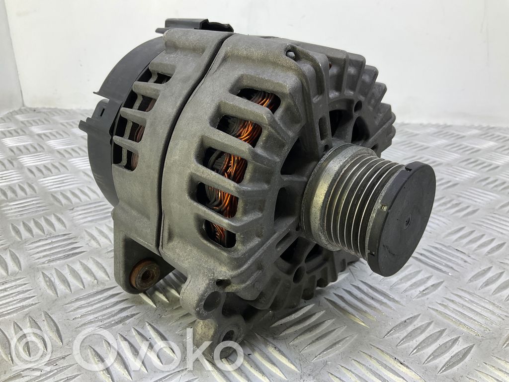 Audi A4 S4 B9 Ģenerators 