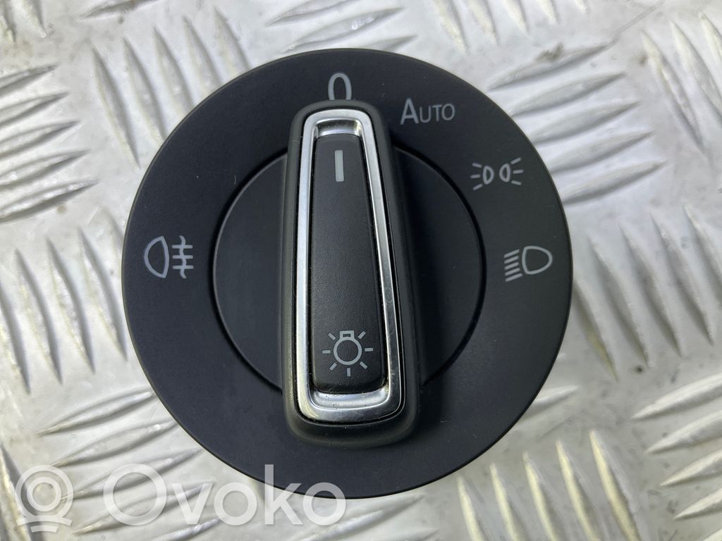 Volkswagen Golf VII Interruptor de luz 