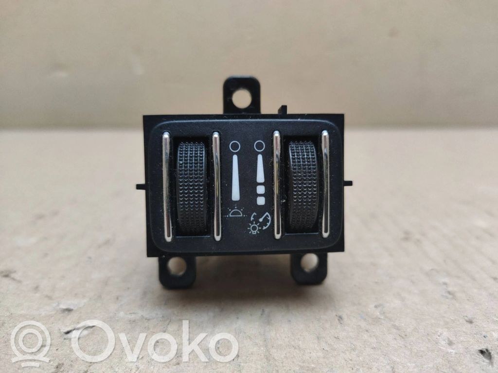Chrysler Town & Country V Panel lighting control switch 