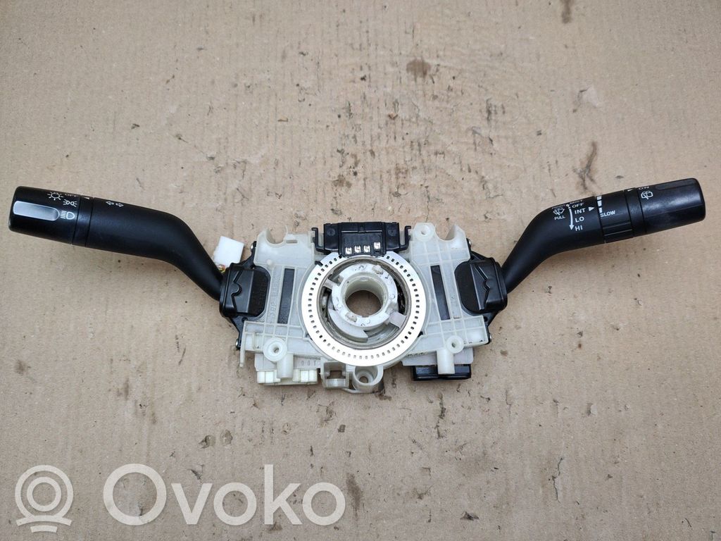 Mazda CX-9 Wiper turn signal indicator stalk/switch 
