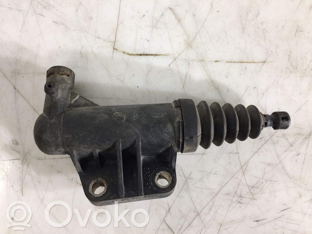Fiat Doblo Kytkimen apusylinteri 