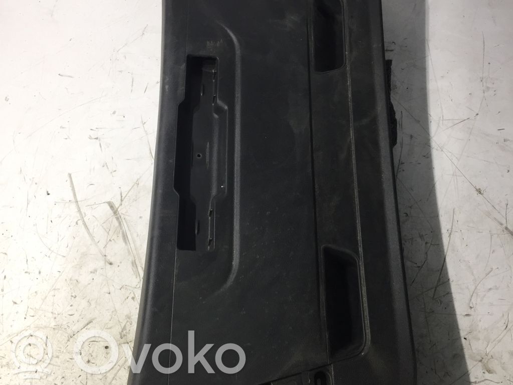 BMW 2 F45 Poszycie / Tapicerka tylnej klapy bagażnika 