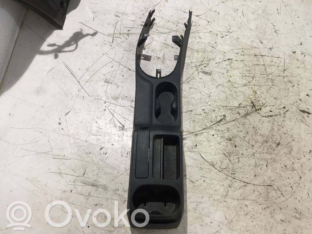 Volkswagen Touran I Glāžu turētājs 