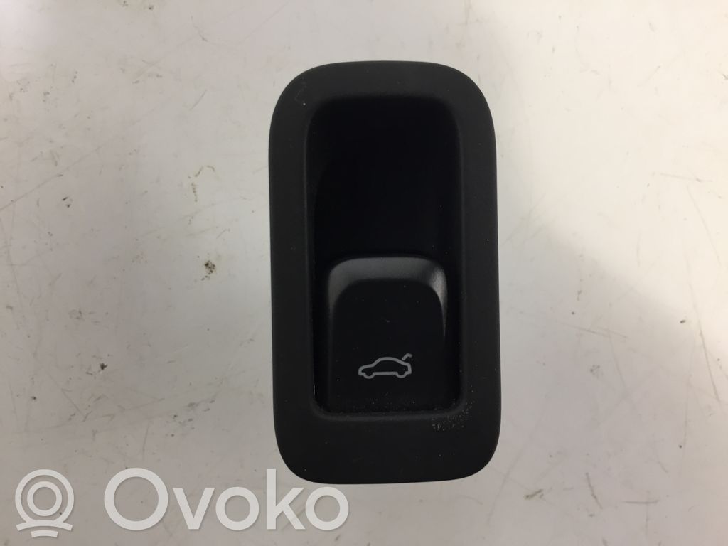 Audi Q5 SQ5 8R Tailgate/boot open switch button 