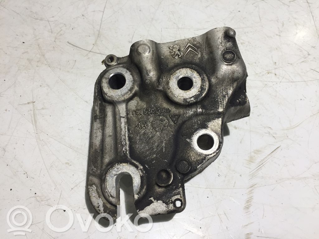 Engine mounting bracket   9805300680