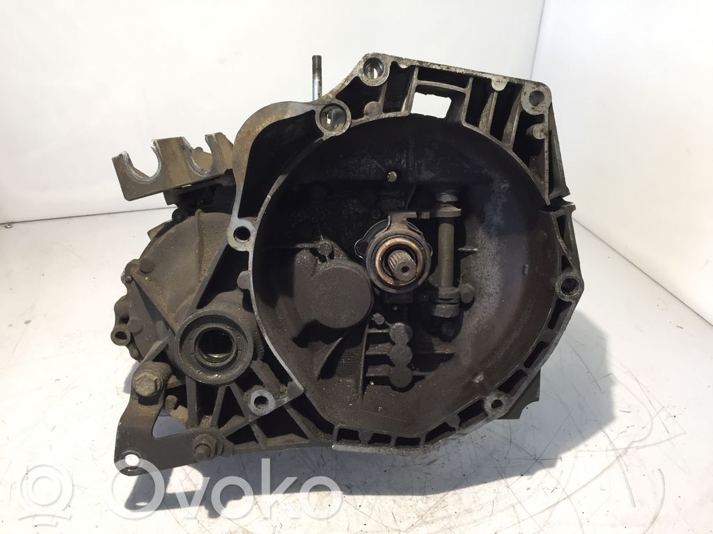 Manualna 5-biegowa skrzynia biegów   46759823