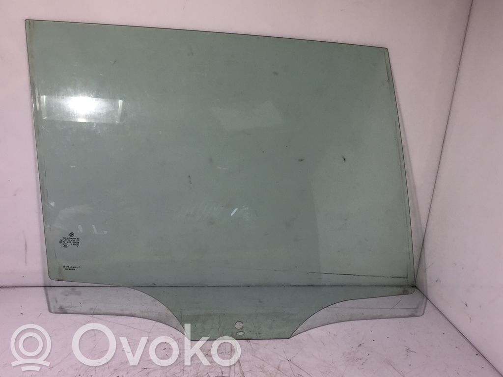 Volkswagen Golf VII Pagrindinis galinių durų stiklas 