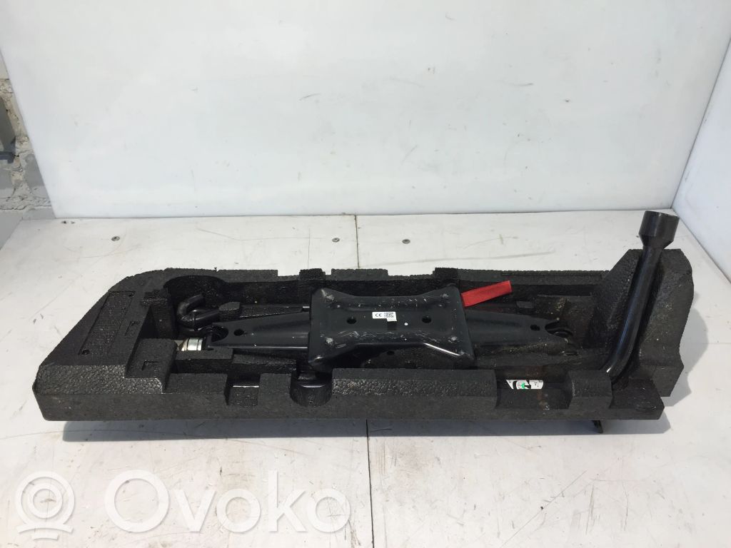 Työkalusarja   BK2117080AB,AT161532EB,BK2117A012AC