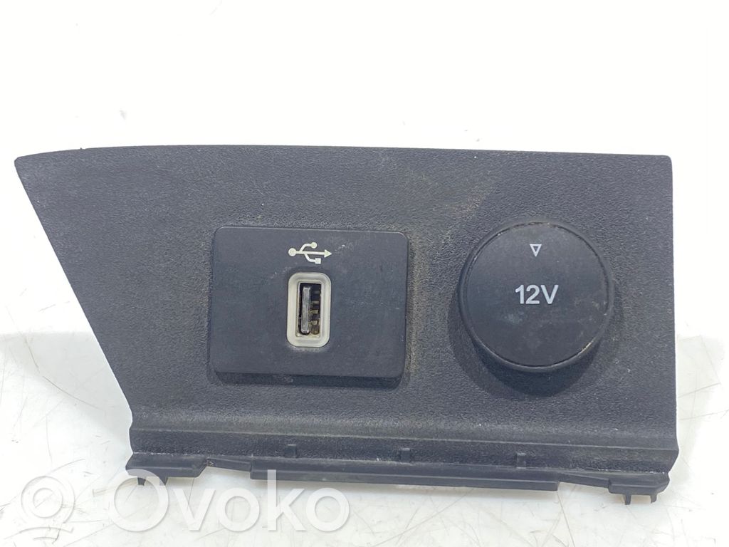 Enchufe conector USB   JK21V044K62