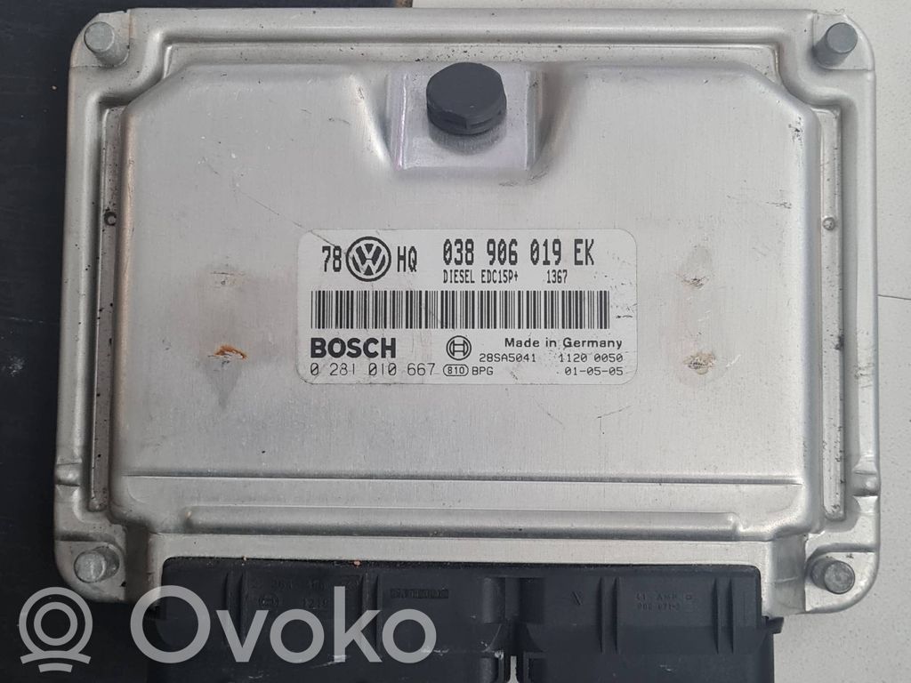 Volkswagen PASSAT B5.5 Engine control unit/module 