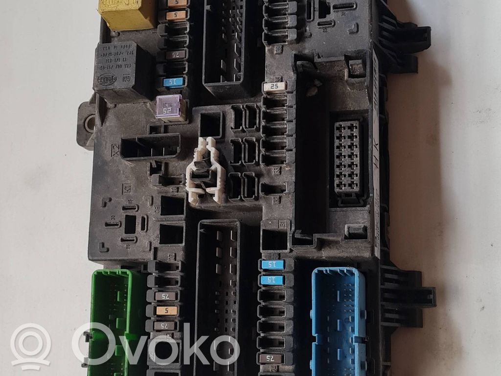 Opel Astra H Fuse box set 