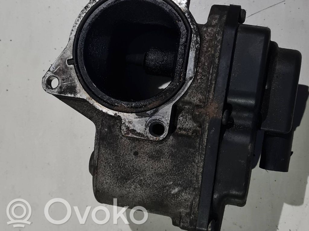 Volkswagen PASSAT B6 Válvula EGR 