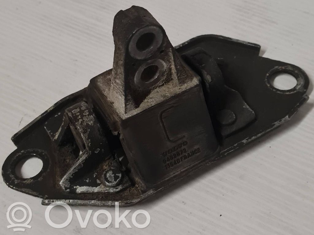 Engine mount bracket   9492872,30748811,8624757,9186364,9428872,9485152