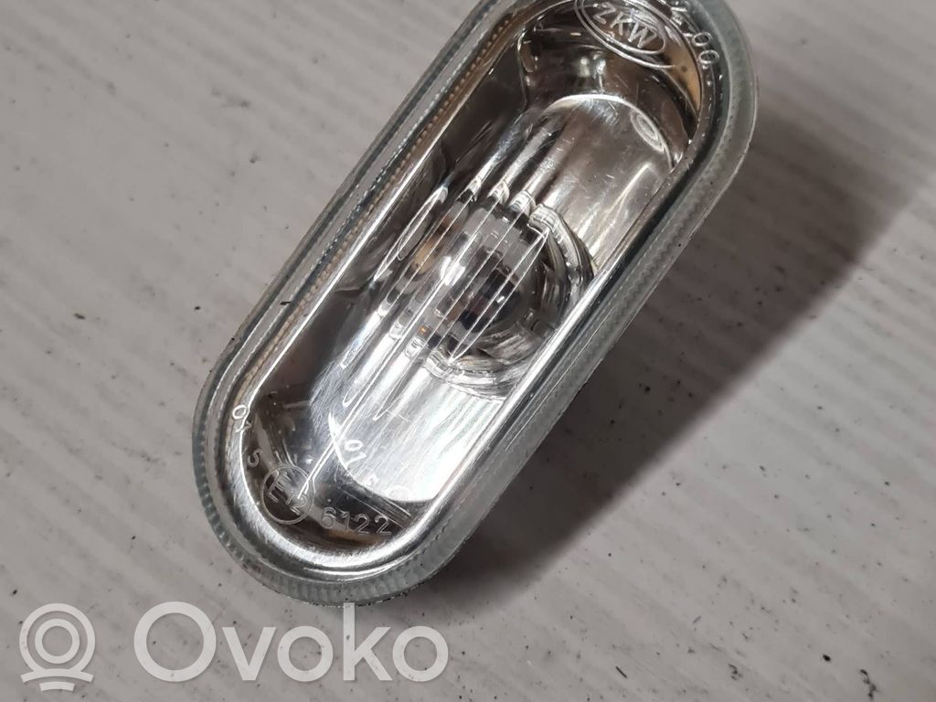 Volkswagen PASSAT B5.5 Seitenblinker 