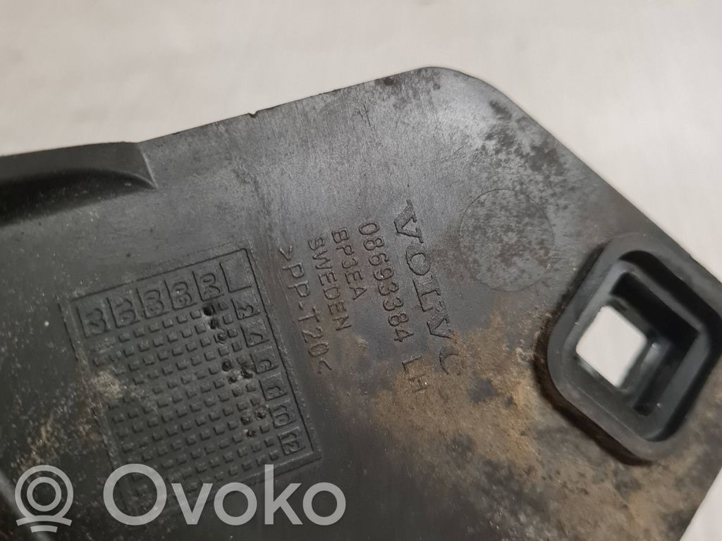 Volvo V70 Takapuskurin kannake 