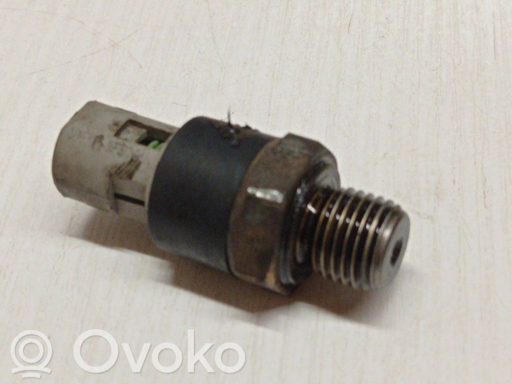 Öljynpaineanturi