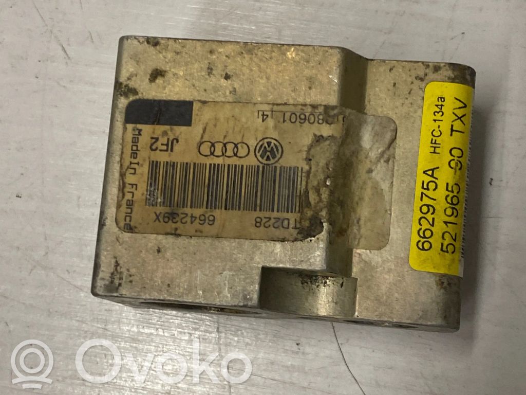Volkswagen Golf IV Zawór rozprężny klimatyzacji A/C 