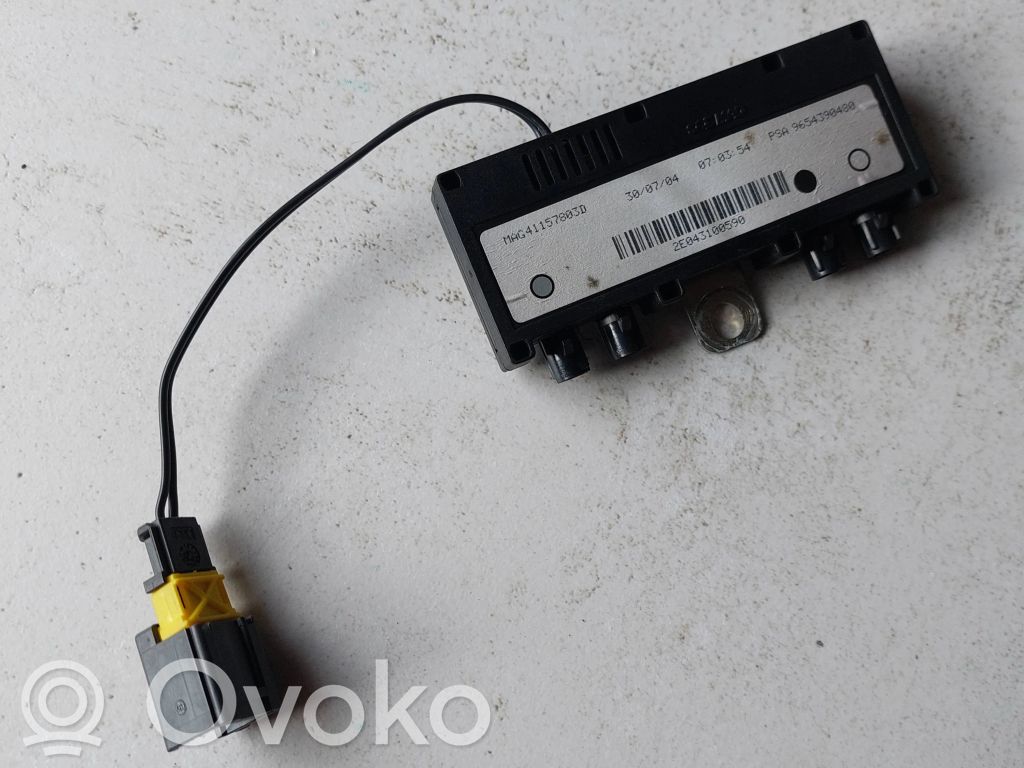 Peugeot 407 Antenos stiprintuvas 