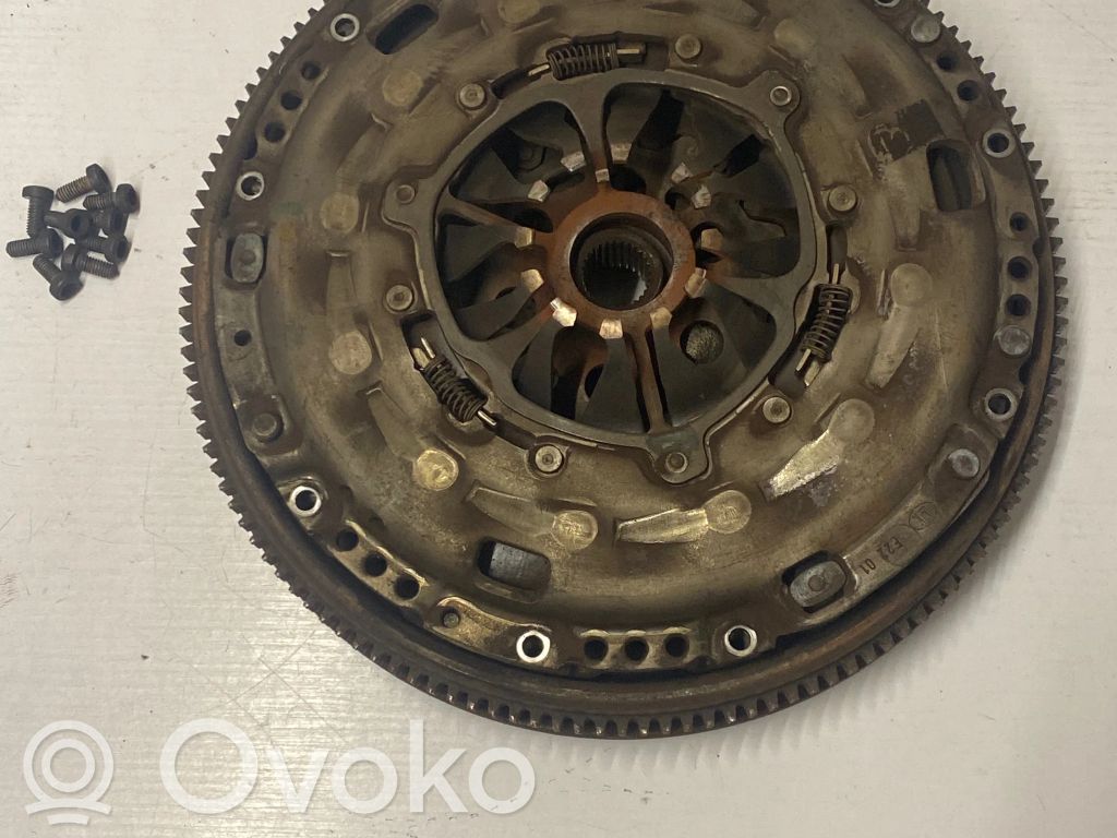 Volkswagen PASSAT B6 Vauhtipyörä 