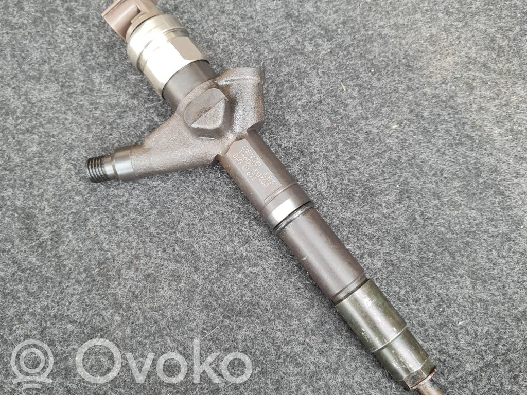 Nissan Pathfinder R51 Inyector de combustible 