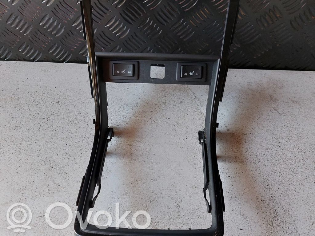 Mazda 6 Pavarų perjungimo svirties apdaila (plastikinė) 