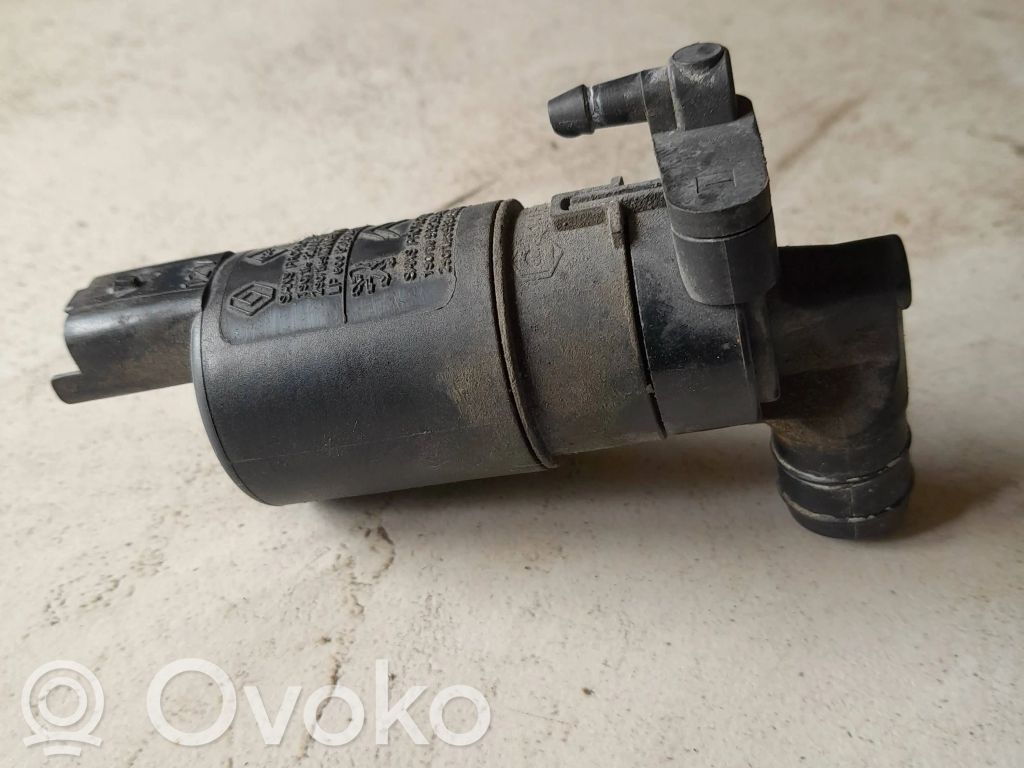 Windscreen/windshield washer pump   9632984980,8200184555,8200031305,04410723,09109904,093160294,286203634R,289200001R,4401904,4409867,6001549443,643471,643476,643497,6434A9,6434F5,7700428390,7700430078,8200031805,8200246091,93160099,9641553880,9801242180,B000642880