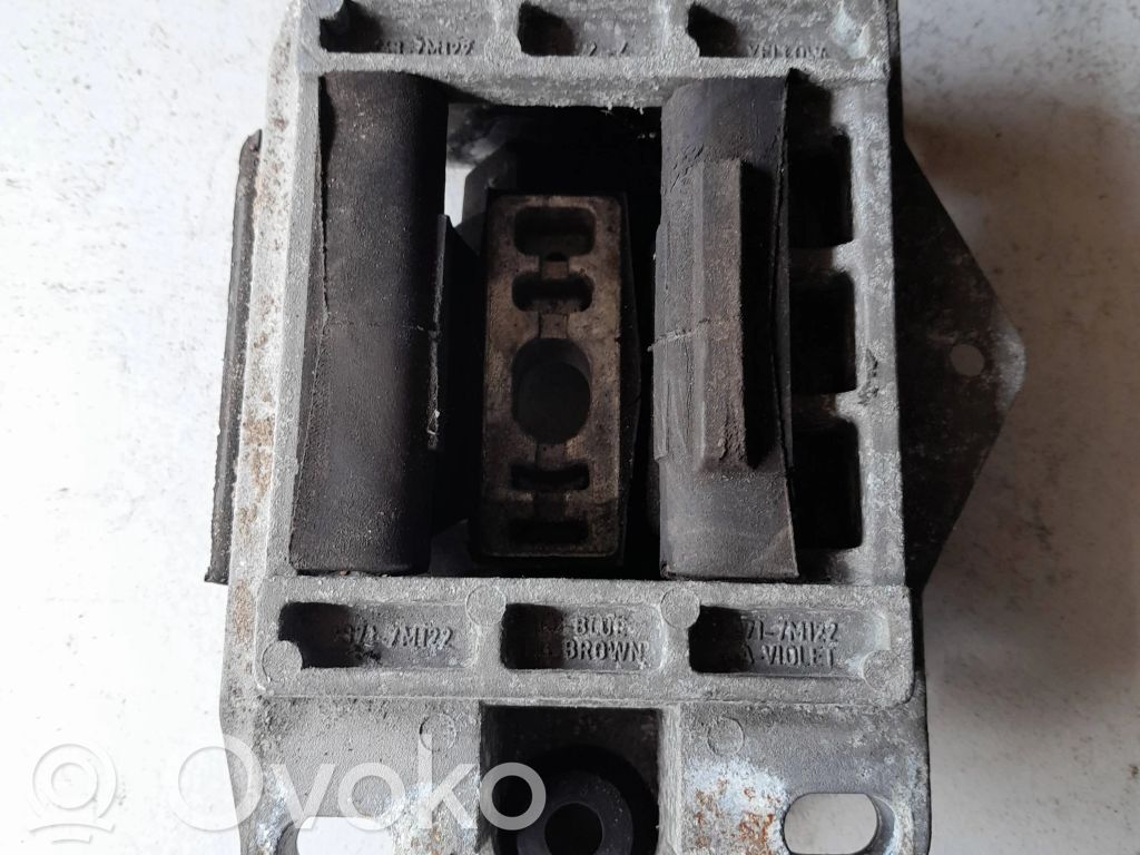 Ford Mondeo Mk III Engine mount bracket 