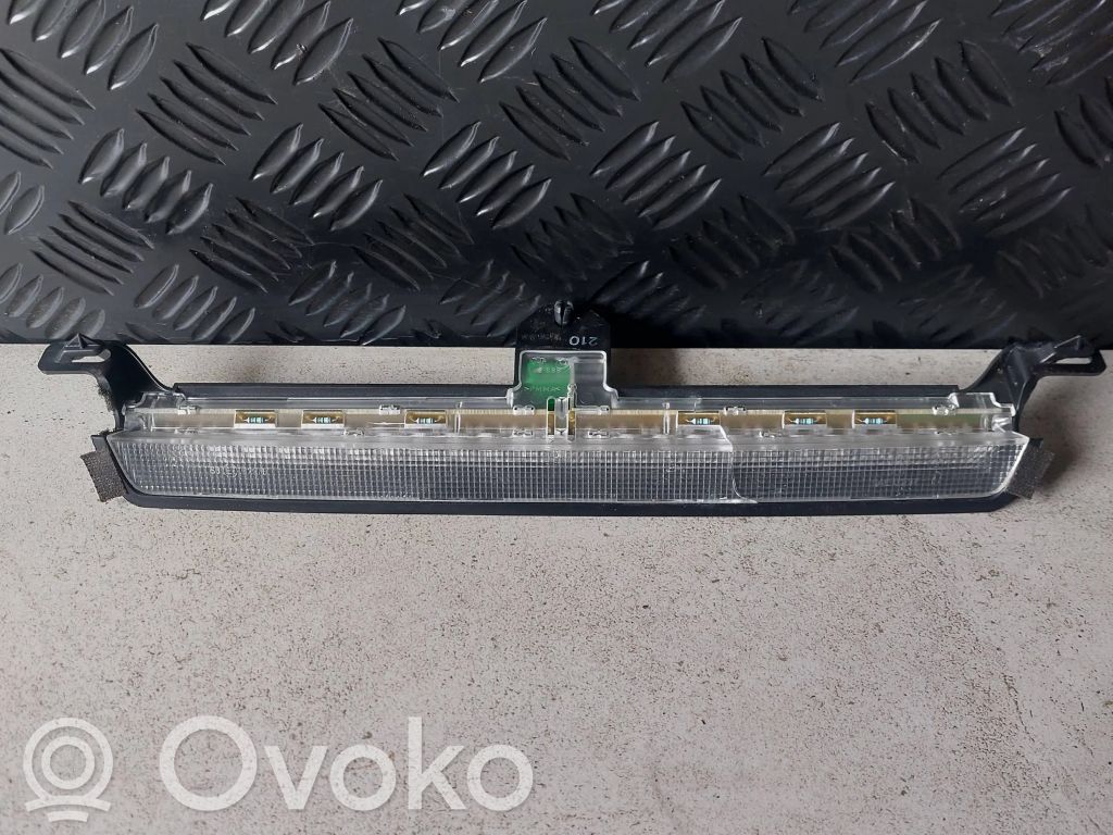 Volvo V70 Third/center stoplight 