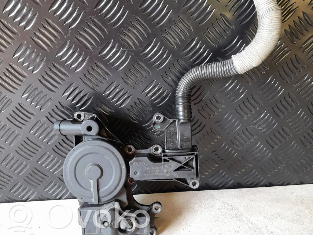Volkswagen PASSAT CC Odpowietrznik / Separator oleju 